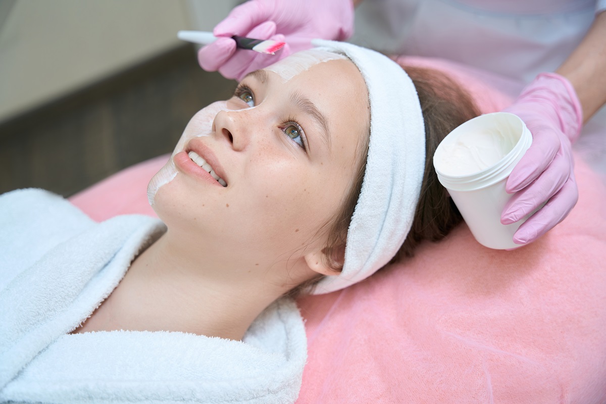 zabiegi nawilżające cerę